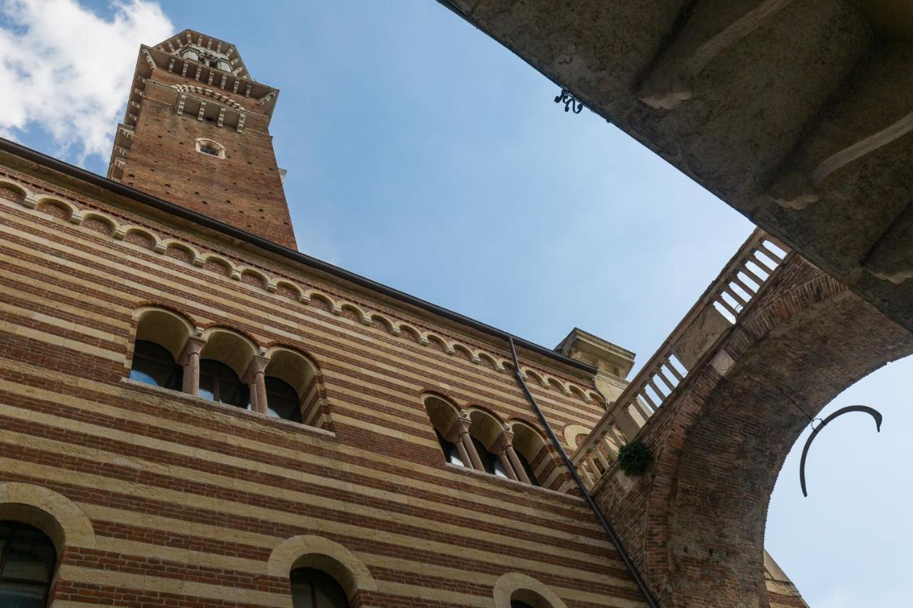 Domus La Costa Apartment Verona Exterior photo